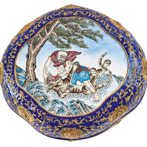 Große Cloisonné-Dose mit Tigerkampf, China, Qing-Dynastie, 18. Jh. Große Cloison&hellip;
