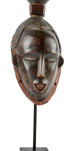 Maske der Gouru, Elfenbeinküste, 1. Dr. 20. Jh. Maske der Gouru — Elfenbeinküste&hellip;