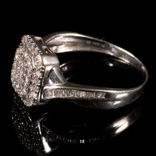 FREE POST 9 kt. White gold - Ring - 0.70 ct Diamond 我们所有的商品都是免费的国际追踪运输（Albinus将在&hellip;