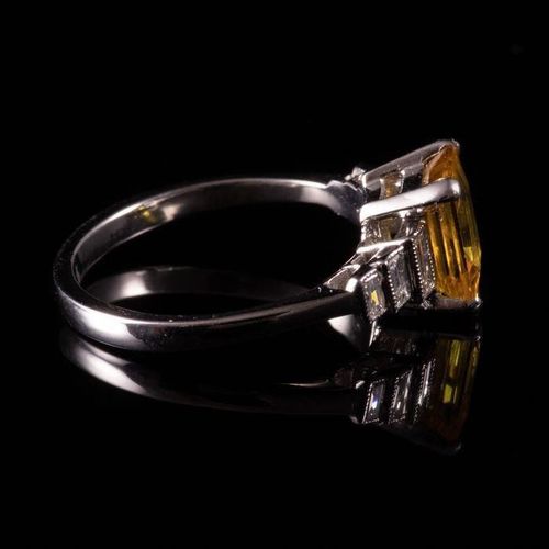 18 kt. White gold - Ring - 1.65 ct Yellow Sapphire - SPEDIZIONE GRATUITA INTERNA&hellip;