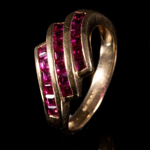FREE POST 9 kt. Yellow gold - Ring - 0.76 ct Rubies FREE INTERNATIONAL TRACKED S&hellip;