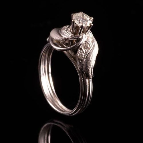 FREE POST Platinum - Ring - 0.70 ct Diamond Solitaire EXPÉDITION INTERNATIONALE &hellip;