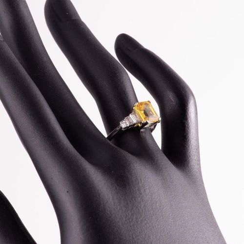 18 kt. White gold - Ring - 1.65 ct Yellow Sapphire - FREE INTERNATIONAL TRACKED &hellip;