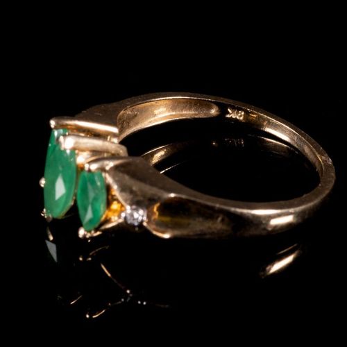 FREE POST 9 kt. Yellow gold - Ring - 0.60 ct Emerald - EXPÉDITION INTERNATIONALE&hellip;