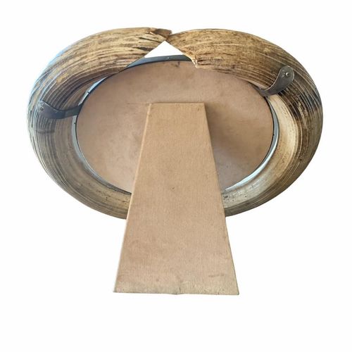 Null MIROIR DE TABLE CIRCULAIRE EN DENT D'HIPPOPOTAME DU DÉBUT DU 20E SIÈCLE

(h&hellip;