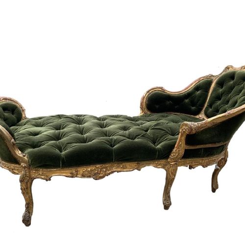 Null LIT DE REPOS DUCHESSE EN BOIS DORÉ ROCOCO LOUIS XV DU 18E SIÈCLE.

Avec une&hellip;