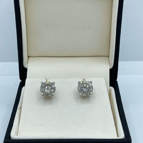 Null A PAIR OF 18CT WHITE GOLD AND FOUR CLAW SET 2.02CT BRILLIANT CUT CHAMPAGNE &hellip;