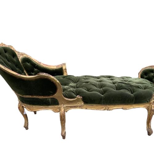 Null LIT DE REPOS DUCHESSE EN BOIS DORÉ ROCOCO LOUIS XV DU 18E SIÈCLE.

Avec une&hellip;