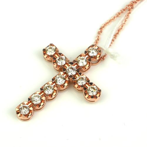 Null 一条9K玫瑰金和钻石十字架项链。

(钻石重量约为2.65)