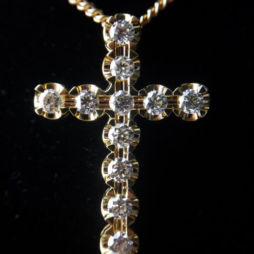 Null A 9CT GOLD AND ROUND BRILLIANT CUT DIAMOND CROSS SUSPENDED FROM A 9CT GOLD &hellip;