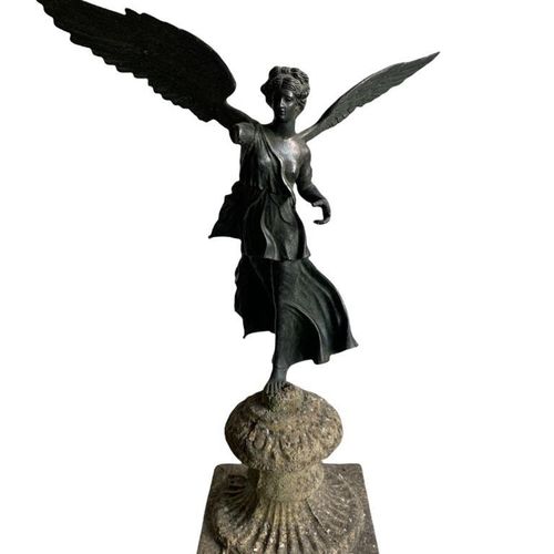 Null A 19TH CENTURY, ITALIAN GRAND TOUR BRONZE SCULPTURE OF 'WINGED VICTORY' mou&hellip;