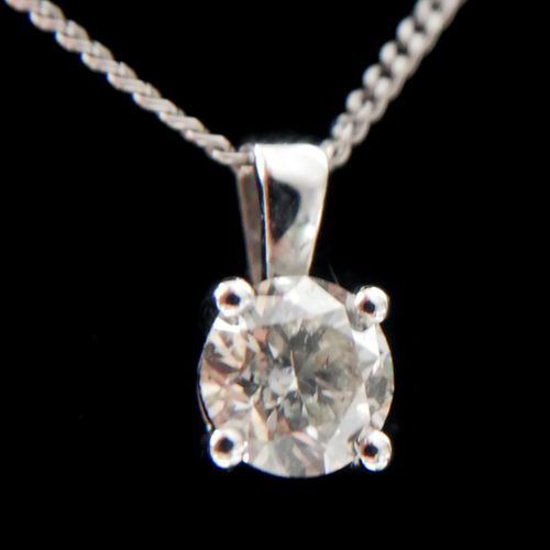 Null AN 18CT WHITE GOLD AND ROUND BRILLIANT CUT DIAMOND PENDANT ON A 9CT WHITE G&hellip;