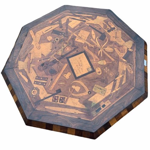 Null A 19TH CENTURY WALNUT HEXAGONAL TOP MARQUETRY TABLE

The top inlaid with en&hellip;