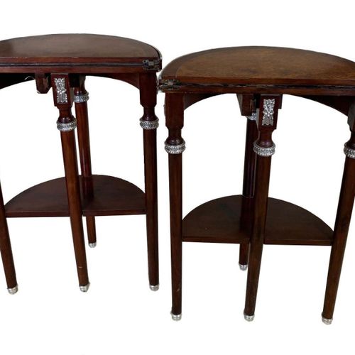 Null A PAIR OF EARLY 20TH CENTURY LOUIS XVI STYLE AMBOYNA AND MAHOGANY DEMILUNE &hellip;