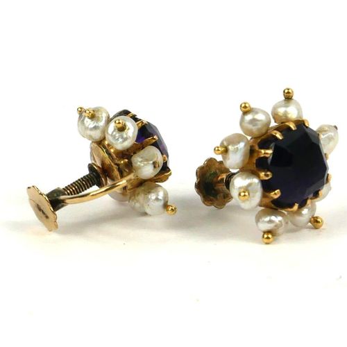 Null A VICTORIAN 9CT GOLD, AMETHYST AND PEARL SCREWBACK EARRINGS

The central sq&hellip;