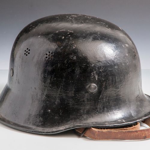 Null Casque de pompier ancien, noir, taille du casque 54.