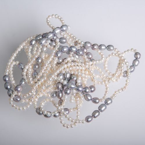 Null 2 collares largos de perlas cultivadas, perlas de agua dulce (de unos 2 mm &hellip;