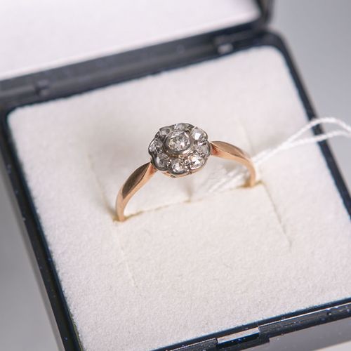 Null 333 GG女士戒指，镶嵌9颗钻石，总重约0.50克拉/vs1-si2/F-G，戒指尺寸：58，带包装，重量约1.65克。2块石头轻微损坏。