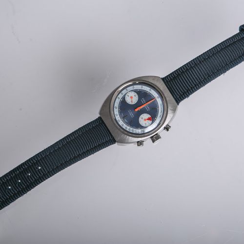 Null Predial "男士腕表（瑞士），计时码表，不锈钢表壳，现代表盘，编号14022 / 521079 136，皮革和织物表带。运动开始。