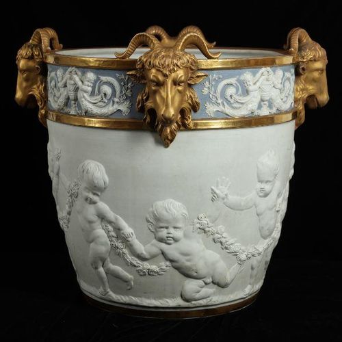 A LARGE LATE 19TH CENTURY SEVRES STYLE BISCUIT PORCELAIN JARDINIERE GRANDE JARDI&hellip;