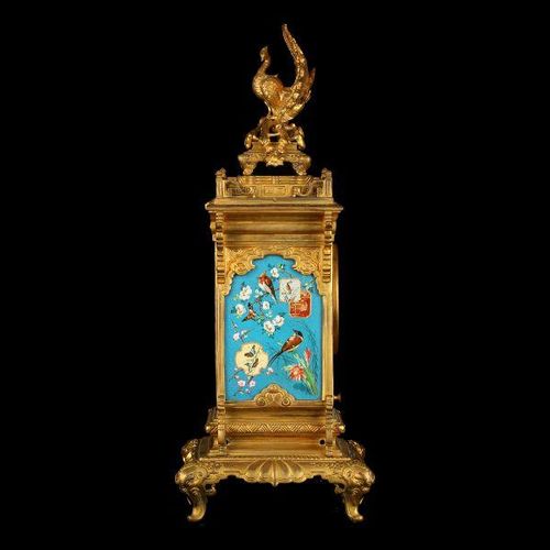 A FINE 19TH CENTURY FRENCH 'JAPONISME' GILT BRONZE AND PORCELAIN CLOCK GARNITURE&hellip;