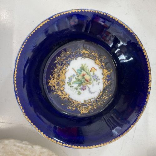 A RARE MID 19TH CENTURY SEVRES STYLE PORCELAIN BLUE GROUND TRAVELLING TEA SERVIC&hellip;
