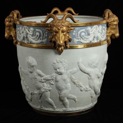 A LARGE LATE 19TH CENTURY SEVRES STYLE BISCUIT PORCELAIN JARDINIERE GRANDE JARDI&hellip;