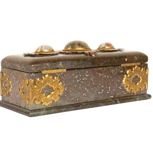 A 19TH CENTURY ENGLISH SERPENTINE MARBLE, ORMOLU AND HARD STONE INLAID CASKET CA&hellip;