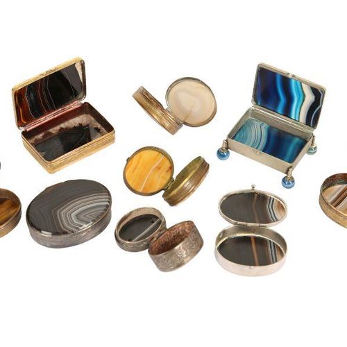 A COLLECTION OF NINE 19TH CENTURY AND LATER AGATE AND METAL MOUNTED BOXES COLLEC&hellip;