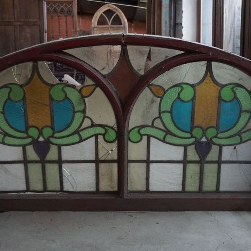 Null Paire of curved stained glass windows H76x140