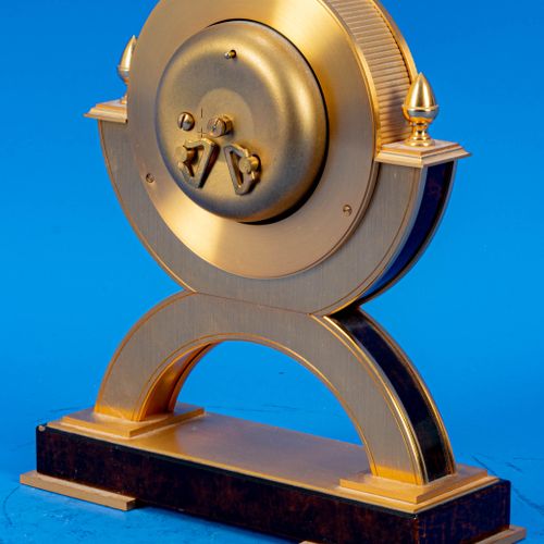 Null 
Elegant table clock, dial marked: "Hour Lavigne a Paris de puis 1848", unt&hellip;