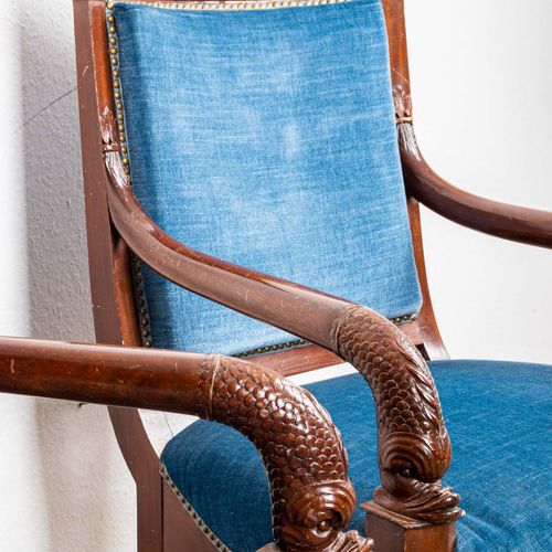 Null 
Paire d'élégants fauteuils néo - empire, dits de la fin du 19e siècle. Fau&hellip;