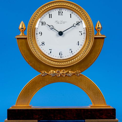 Null 
Elegant table clock, dial marked: "Hour Lavigne a Paris de puis 1848", unt&hellip;