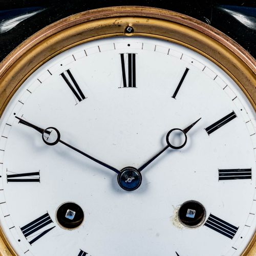Null 
Plain black mantel clock circa 1900/20; nice condition, untested mechanica&hellip;