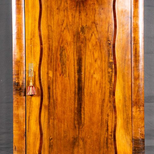 Null 
Antique single-door linen cabinet, Austria circa 1830/40, 1-door cabinet v&hellip;