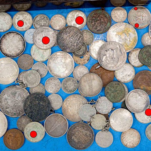 Null 
Ca. 80teilige Sammlung Münzen und Medaillen; versch. Alter, Größen, Währun&hellip;