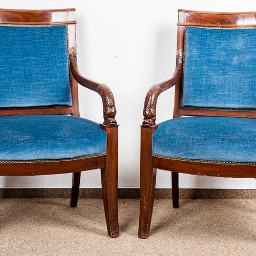 Null 
Pareja de elegantes sillones neo-imperio, llamados fauteuils. Fauteuils, F&hellip;