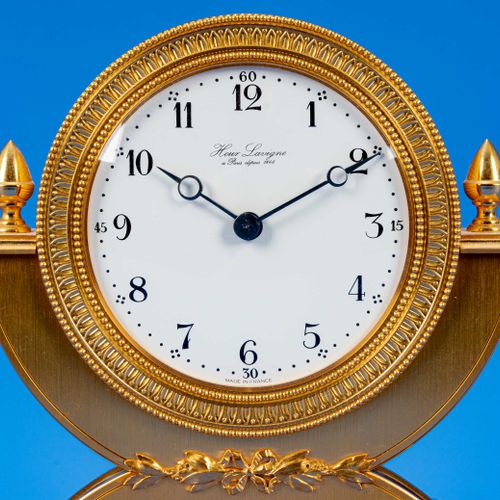 Null 
Elegant table clock, dial marked: "Hour Lavigne a Paris de puis 1848", unt&hellip;