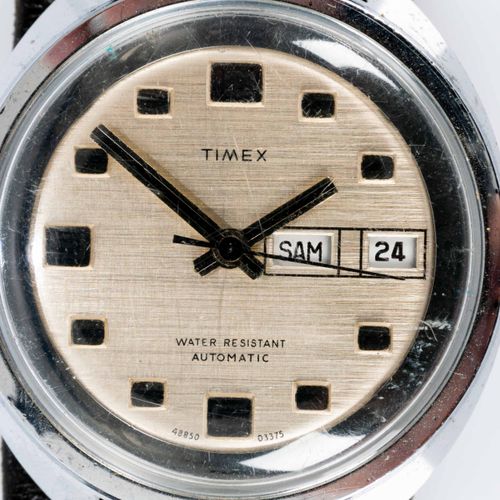 Null 
Ältere TIMEX Herrenarmbanduhr der 1960er/70er Jahre, an ledernem Taucherar&hellip;