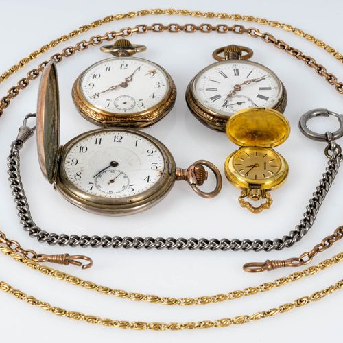 Null 
7件套的各种怀表。怀表，包括3块银质怀表，1块镀金的珠宝怀表以及3条不同的长表链；不同的年龄，尺寸，材料，状况。年龄、尺寸、材料、价值和状况。