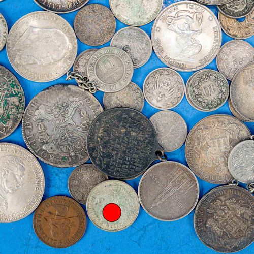 Null 
Ca. 80teilige Sammlung Münzen und Medaillen; versch. Alter, Größen, Währun&hellip;
