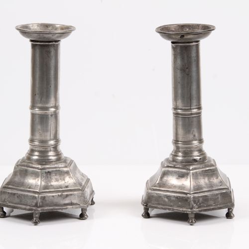 Null Pair of candlesticks. Schlaggenwald, 1st half of the 19th century, pewter. &hellip;