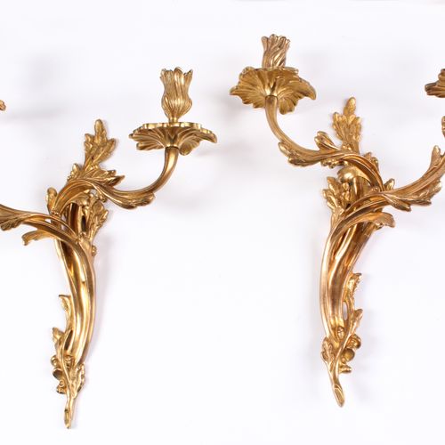 Null Pair of appliqués. France, 19th century. Louis XV style. Gilded bronze. H: &hellip;