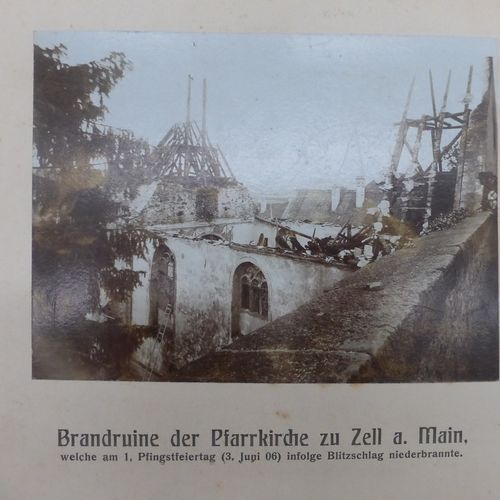 Null Fotografia - Zell am Main, rovine bruciate della chiesa parrocchiale di Zel&hellip;
