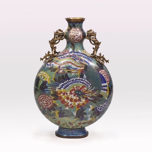 A LARGE CHINESE CLOISONNE ENAMEL AND GILT-BRONZE MOON FLASK, JIAQING PERIOD, 179&hellip;