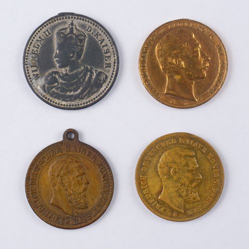 Null 4 médailles, 1888, Prusse, cuivre/bronze, ss

 2 médailles : Friedrich, emp&hellip;