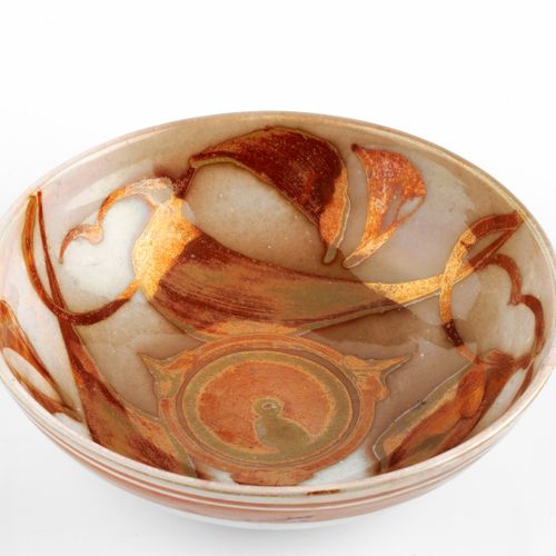 Null 
Alan Caiger-Smith (1930-2020)


Bowl



red and gold lustre



signed



 &hellip;