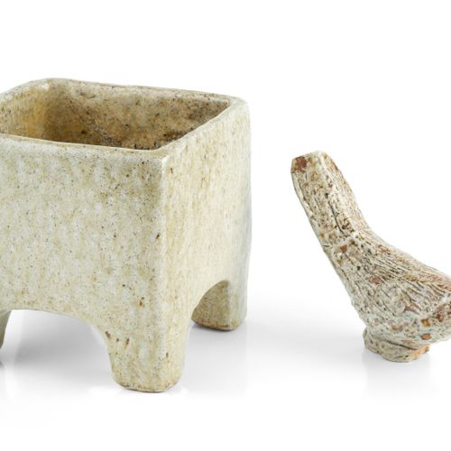 Null 
Sarah Walton (b.1945)


Footed square pot



stoneware with ash glaze



i&hellip;