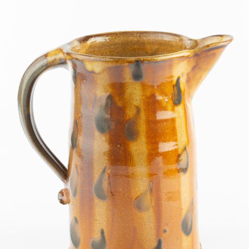 Null 
Warren MacKenzie (1924-2018)


Jug



spotted pattern on striped ochre gla&hellip;