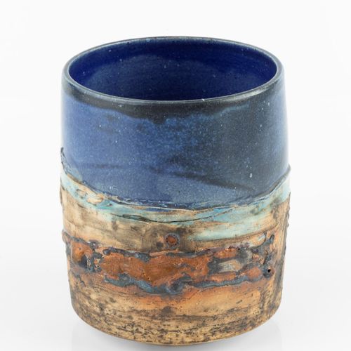 Null 
Robin Welch (1936-2019)


Vessel



stoneware, the blue glazed rim above b&hellip;